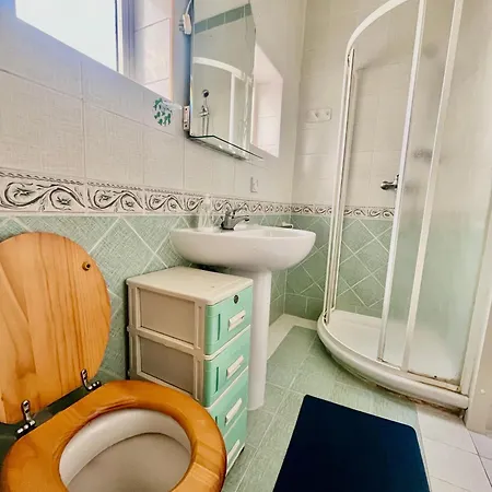 Triple Bedroom In Beautiful Townhouse Quarto em Acomodações Particulares
